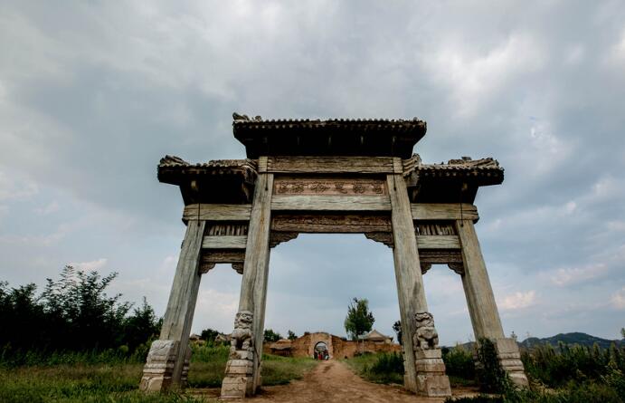 “影視+旅游”=?文旅產(chǎn)業(yè)發(fā)展的又一強(qiáng)有力引擎 - 商業(yè)地產(chǎn)諸葛亮-二三四線城市著名商業(yè)地產(chǎn)策劃公司-中國(guó)商業(yè)地產(chǎn)策劃網(wǎng)-19年操盤經(jīng)驗(yàn),專業(yè)提供商業(yè)地產(chǎn)前期策劃市場(chǎng)定位招商銷售運(yùn)營(yíng)管理顧問(wèn)等服務(wù)